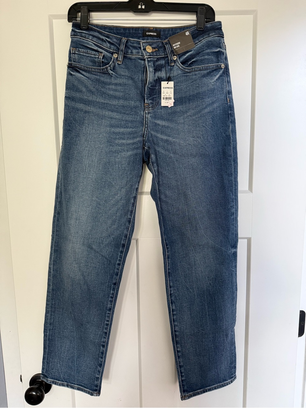 Express mid rise Boyfriend Jeans in Medium Blue Wash